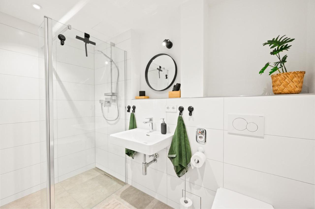 1Br 2Beds - Kleiner Privater Innenhof- Barrierefrei! -Frisch Saniert - Mozart Eins Bietigheim-Bissingen Kültér fotó